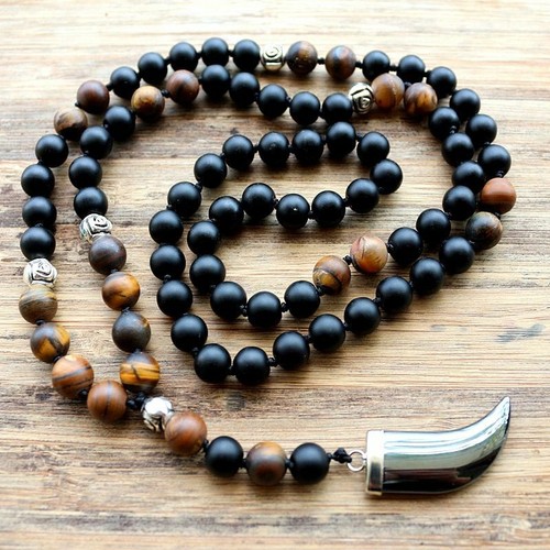Bijoux pendentifs dent - , corne