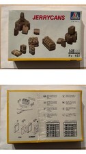 1/35 ITALERI 402 : JERRYCANS
