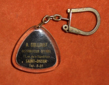 Porte-clés Radiola Télé Radio Distributeur Officiel A. COLLINET St DIZIER 52