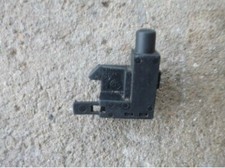 CONTACTEUR DE FREIN A MAIN VOLKSWAGEN GOLF 4 5 Audi A3 8p 1J0947561