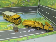 417) voiture Dinky Toys origine France Sinca Cargo Bailly  OU  Unimog