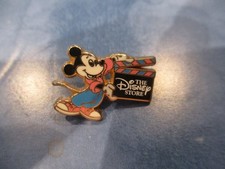 PIN S  DISNEY   ARTHUS