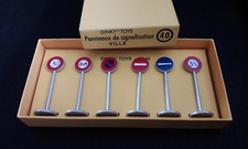 DINKY TOYS panneaux de