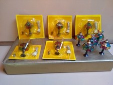 meubles maison de poupée