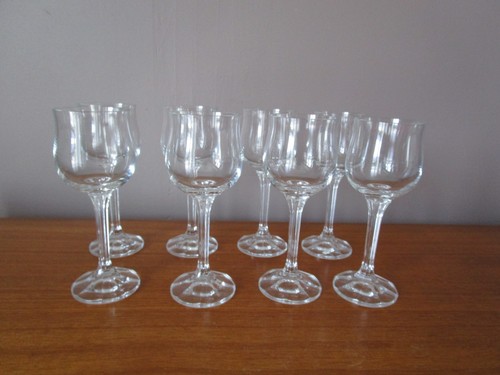 Verres vin sur pied - verres,