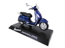 Piaggio Vespa GT Granturismo (2003) 1/18 Véhicule Miniature Scooter Moto VES111