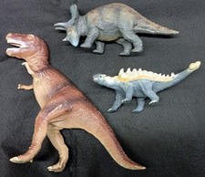 SCHLEICH LOT DE 03 FIGURINES DINOSAURES N°6