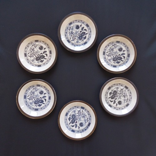 Assiettes plates soucoupes - 6,