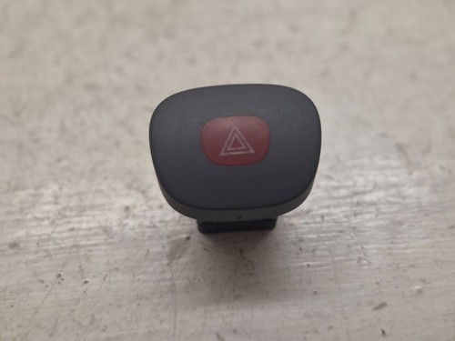 Bouton warning pour renault