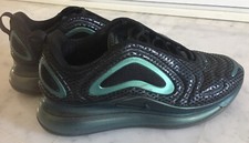 Baskets Air Max 720 Noir Vert Reptile NIKE T 37.5