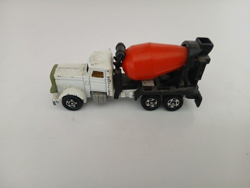 Camion toupie beton tomica f65 - toupie,