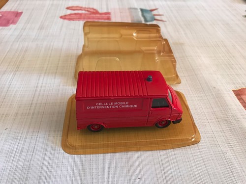 Voiture miniature pompiers - voiture,