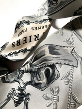 HERMES VINTAGE ÉCHARPE PRINT