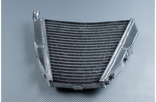 Radiateur eau inférieur type - radiateur,