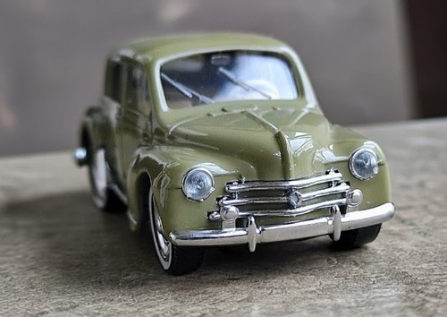 Renault 4cv solido âge or - renault, d'or