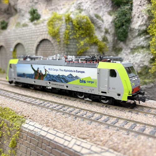 Locomotive électrique 486 - électrique, re