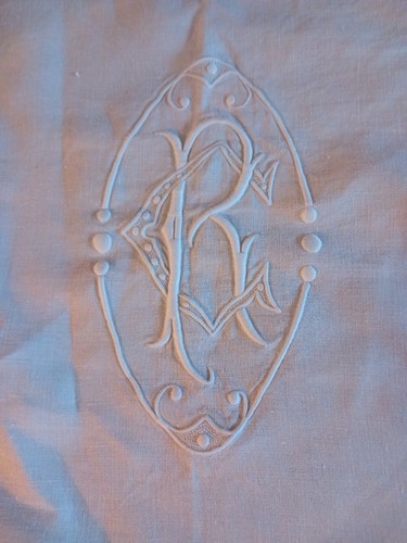 Grand drap ancien brodé - grand,