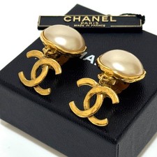 Boucles d'oreilles CHANEL 95P