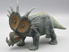 Dinosaure Tricératops longueur 15 cm