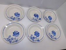 *6 ASSIETTES DEMI CREUSES MOULIN DES LOUPS HAMAGE mod. RIGOBERT ROSES BLEUES  D