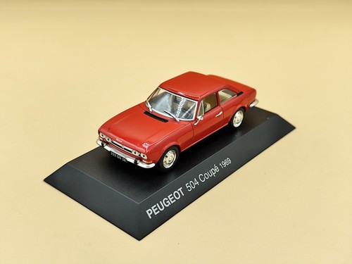 Peugeot 504 coupé rouge - 1/43,