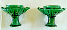 - 2 PETITS VASES VASQUES - Céramique émaillé Vert Foncé  - Signé - TB  H 7,5 cm