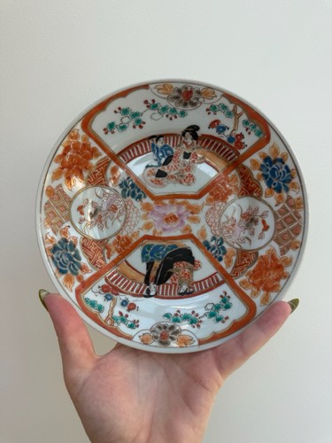 Assiette ancienne - , en