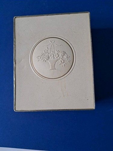 Boîte parfum houbigant - boîte,