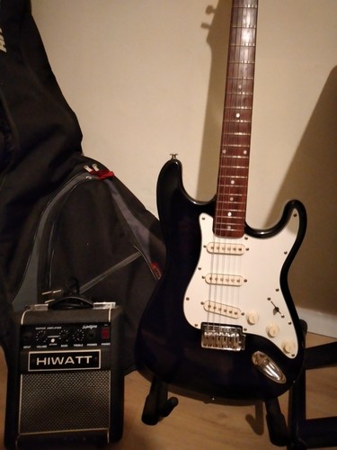 Guitare ampli - guitare, +