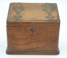 Coffret - secrétaire de voyage ancien vendu en l'état