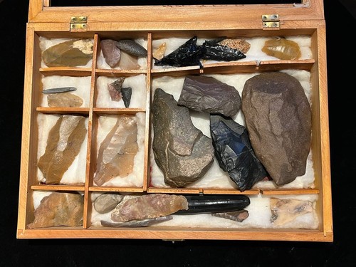 Ancien coffret avec silex - coffret, /