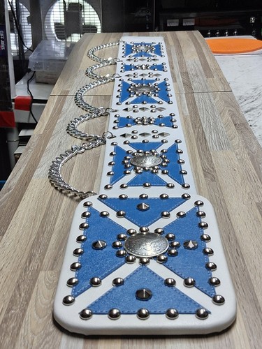 Elvis style blue - "blue, white