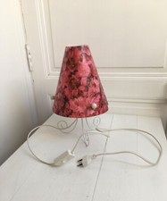 LAMPE PIED METAL LAQUE BLANC, ABAT-JOUR DECOR DE ROSES