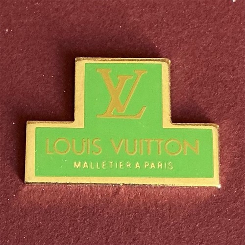 Louis vuitton pin émail - louis, pin's
