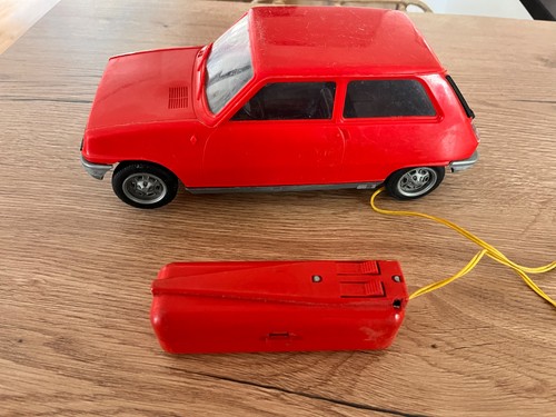 Voiture téléguidée