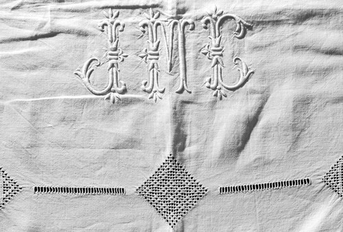 Drap lin ancien brodé - ancien, main