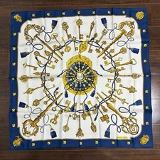 Écharpe motif clé HERMES Silk Carre 90