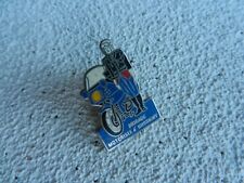 insigne pin's gendarmerie motard brigade motorisée d'Hussigny