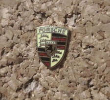 Pin's Porsche Luxe Automobile