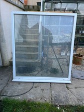 Châssis fixe vitré en PVC de