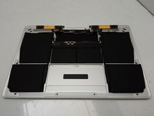 Panneau inférieur et batterie