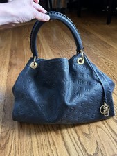Louis Vuitton Artsy Shoulder