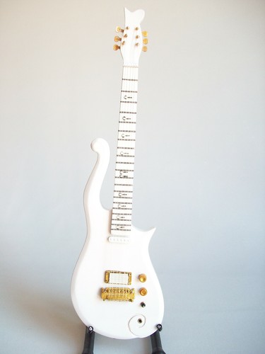 Guitare miniature prince - miniature,