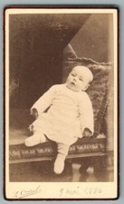 CDV 1880 Un bébé en Algérie pose pour le Photographe Cairol à Oran Algeria Foto