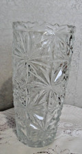 VASE ANCIEN VERRE CRISTAL CISELE  VINTAGE ANNEES 60 HAUTEUR 31 cm