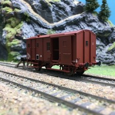 Fourgon Uk sans feu de fin convoi SNCF Ep IV-HO 1/87-EPM E510011