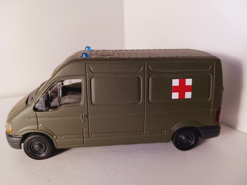 Véhicule miniature militaire