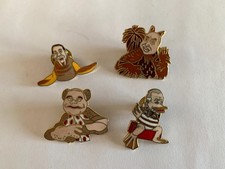 LOT 4 PINS SPECIAL BEBETE SHOW
