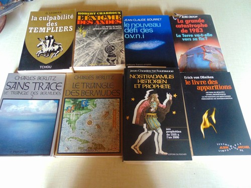 Lot livres thèm es ovni - de,