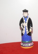 Statuette ancienne de Saint-Yves Patron des Bretons en céramique Henriot Quimper